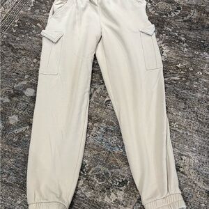 Universal Thread Cream Cargo Joggers